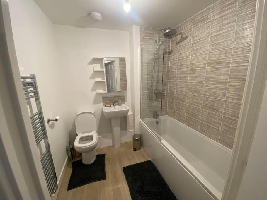 2 Bedroom Private Spacious Apartment In West Midlands Birmingam Exterior foto