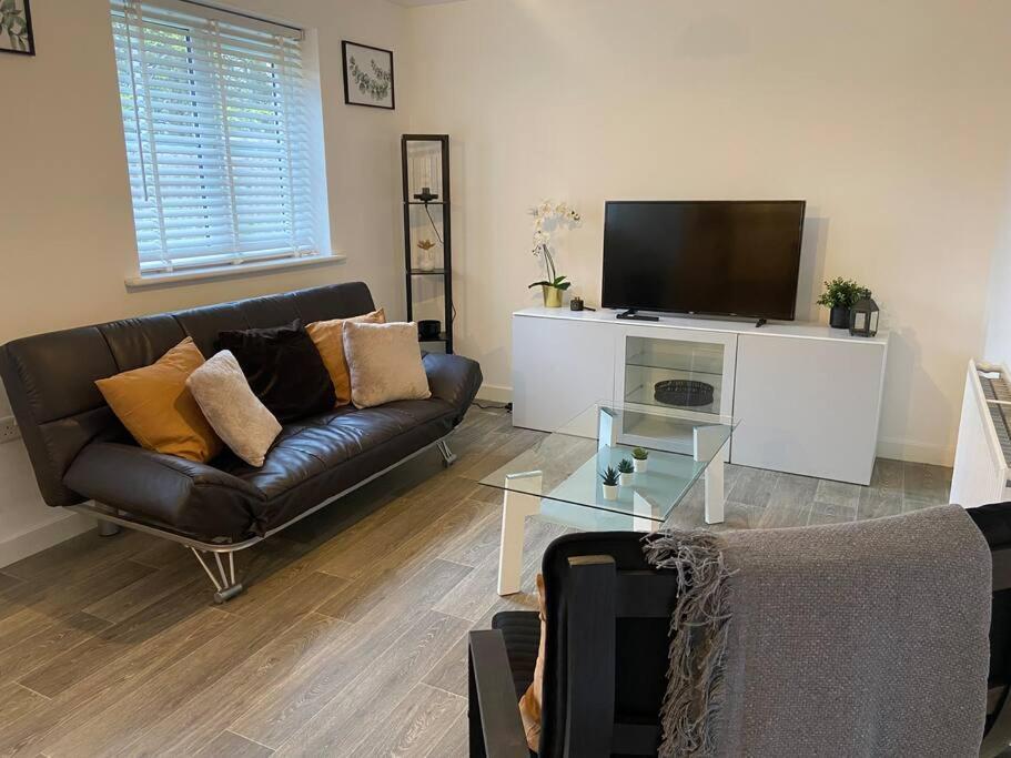 2 Bedroom Private Spacious Apartment In West Midlands Birmingam Exterior foto